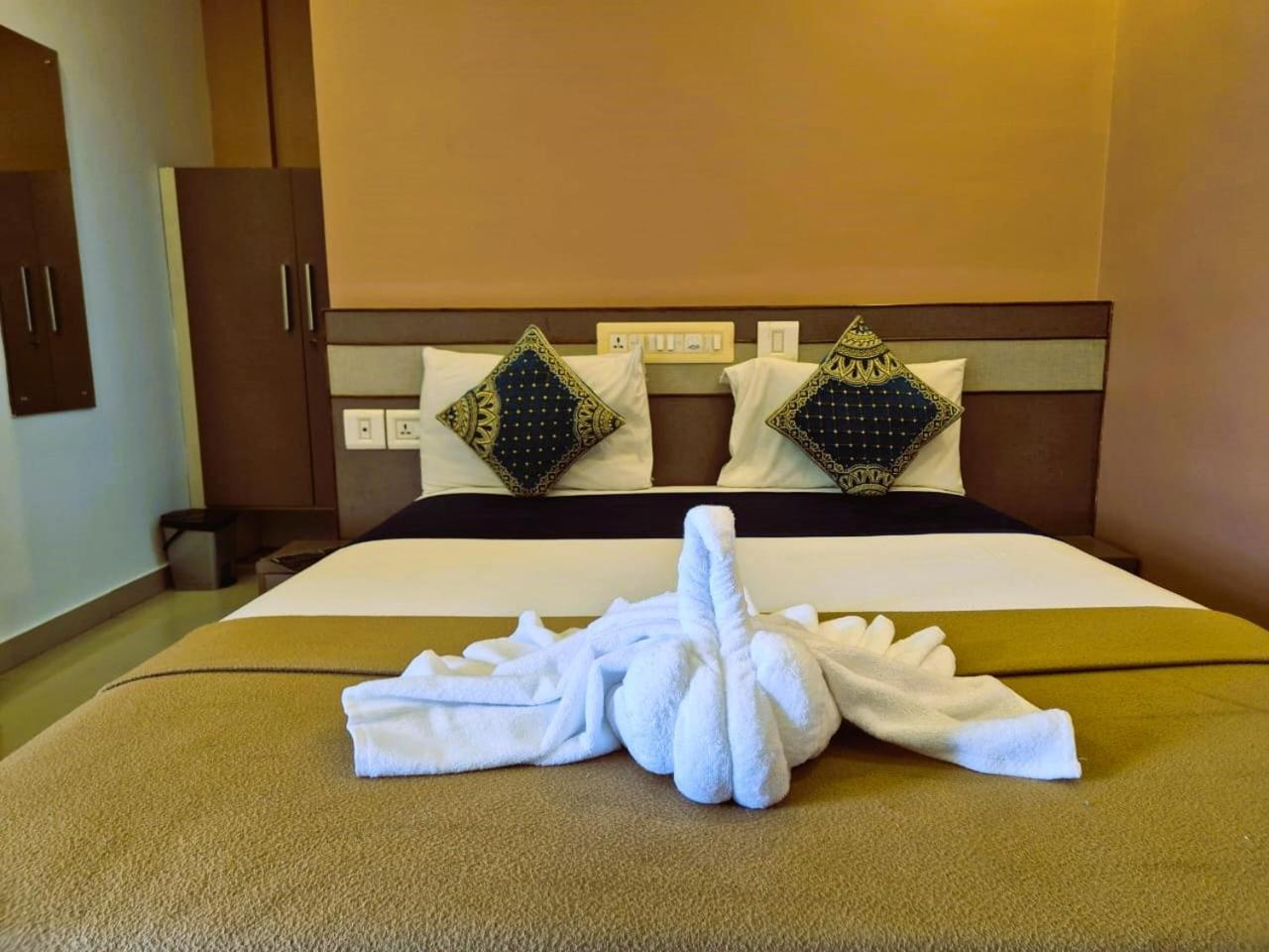 Alfa Inn Недумбассери Экстерьер фото