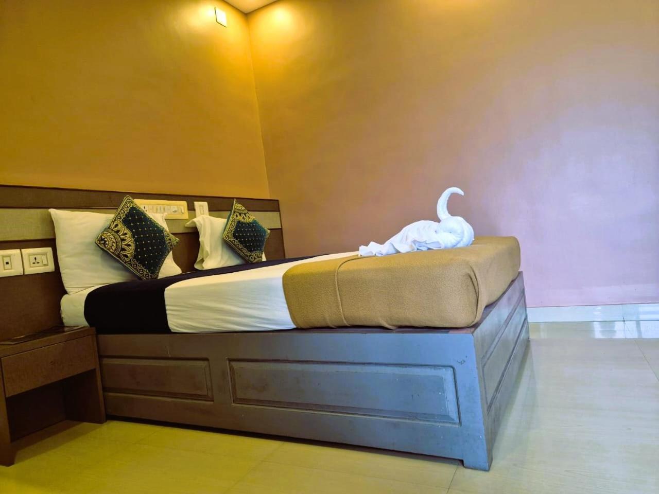 Alfa Inn Недумбассери Экстерьер фото