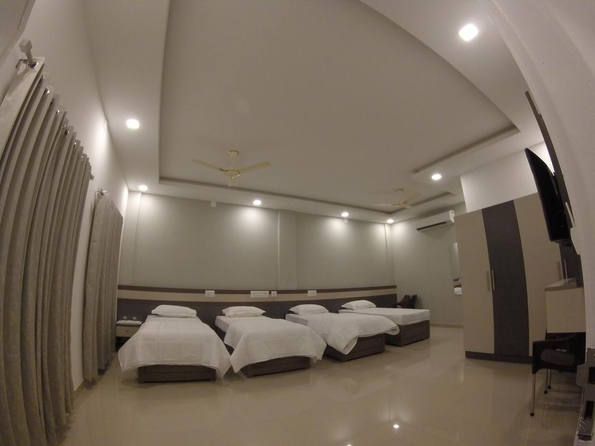 Alfa Inn Недумбассери Экстерьер фото