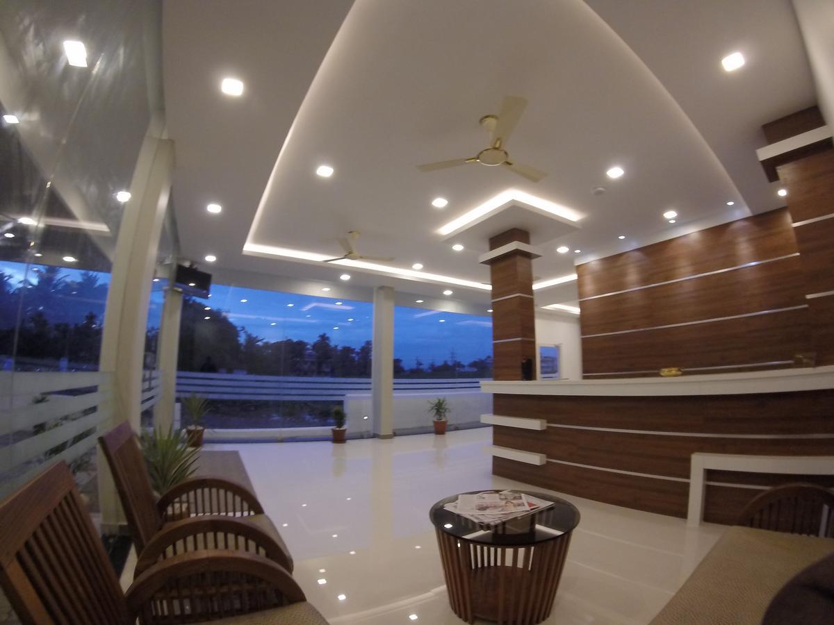 Alfa Inn Недумбассери Экстерьер фото