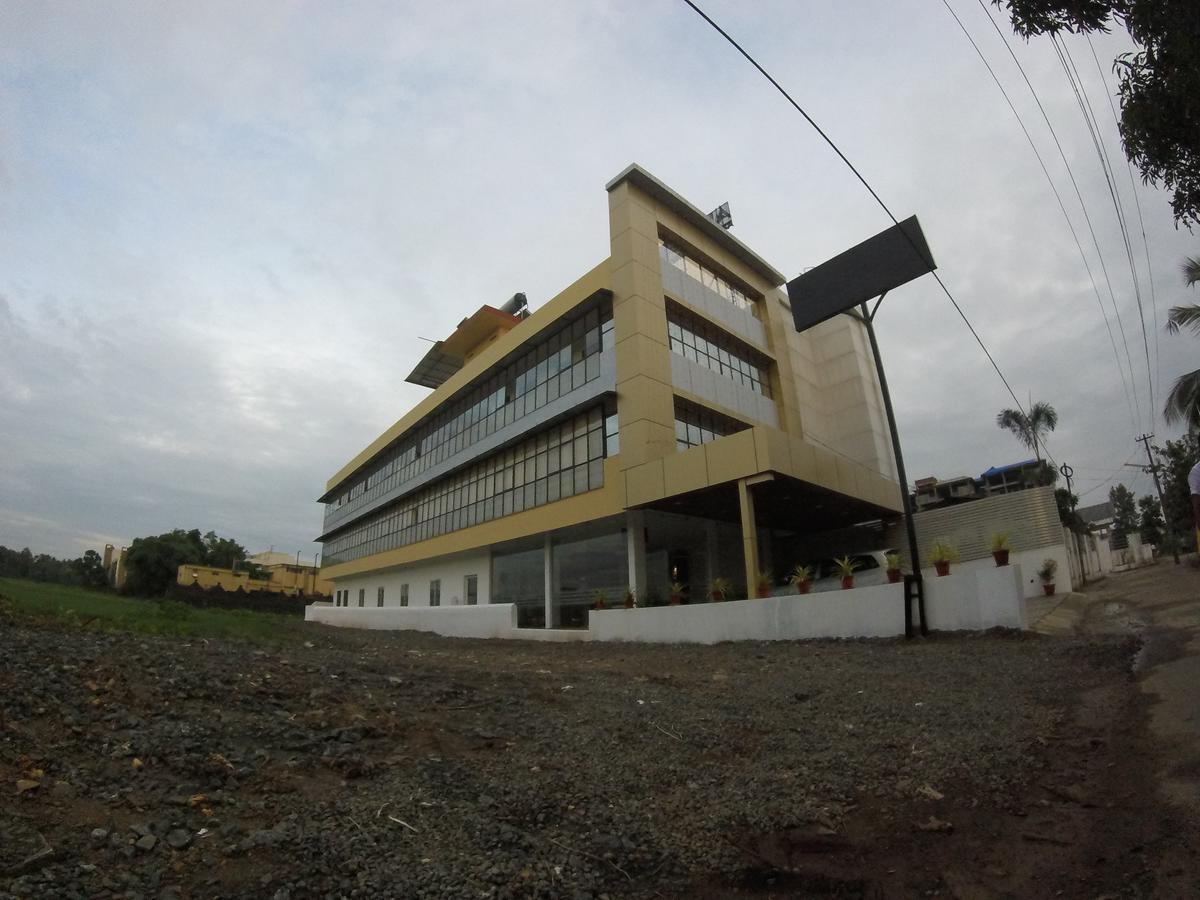 Alfa Inn Недумбассери Экстерьер фото
